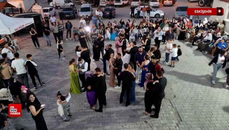 Eskişehir’de 37 yıl evvelki askerlik arkadaşlıklarını sürdürüyorlar