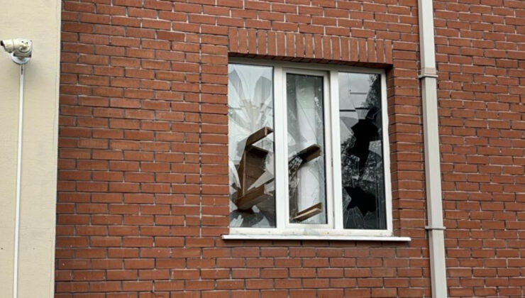 Eskişehir’de binayı ateşe vermeye kalkışan alkollü şahıs ikna edildi