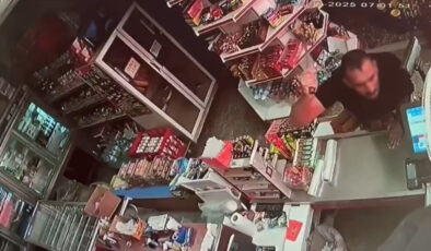 Eskişehir’de bir esnaf pala ile akına uğradı