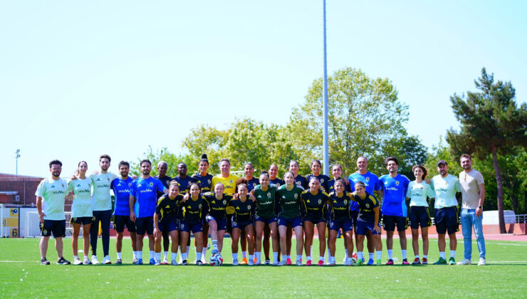 Fenerbahçe Bayan Futbol Kadrosu, yeni dönemi açtı