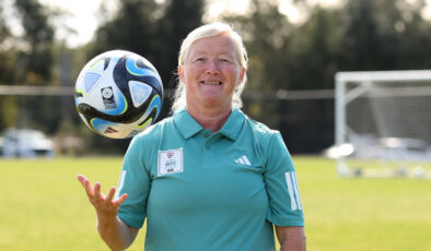 FIFA, Afgan bayan mülteci kadrosunun başına Pauline Hamill’i getirdi