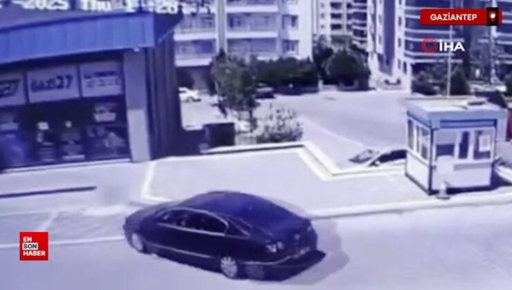Gaziantep’te fren yerine gaza basınca denetimden çıkan araba dükkana daldı