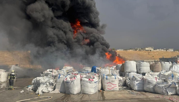 Gaziantep’te geri dönüşüm fabrikasında yangın