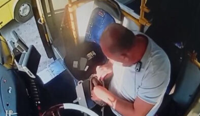 Gaziantep’te otobüs sürücüsü, aracında unutulan para ve altın dolu çantayı sahibine ulaştırdı