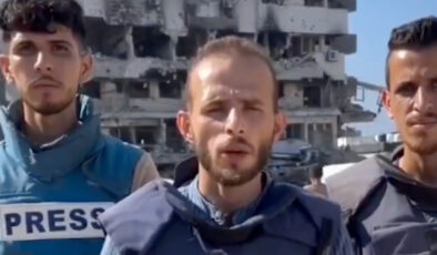 Gazze’de bir küme gazeteci, çocuklarla dayanışma için açlık grevine başladı