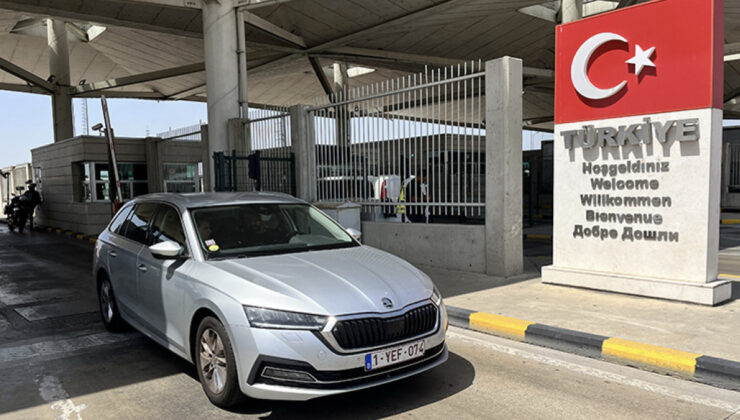 Gurbetçiler geldi, esnafın yüzü güldü: Aile başına 15 bin euro harcıyorlar