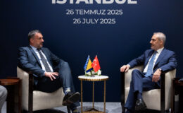 Hakan Fidan, Sırbistan ve Bosna Hersek Dışişleri Bakanları ile bir ortaya geldi