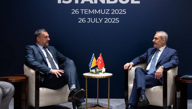 Hakan Fidan, Sırbistan ve Bosna Hersek Dışişleri Bakanları ile bir ortaya geldi