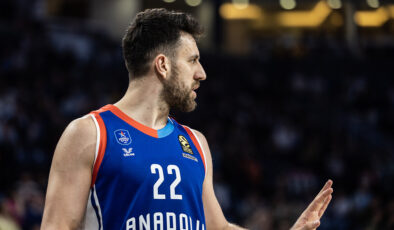 Hapoel IBI Tel Aviv, Vasilije Micic’i renklerine bağladı