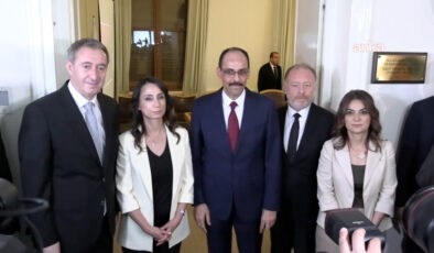 İbrahim Kalın, DEM Kümesi ile bir ortaya geldi