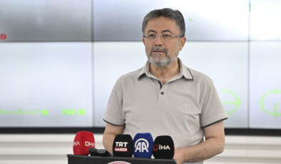 İbrahim Yumaklı: Sabahın birinci saatlerinden itibaren hava araçlarımız alevlerin üzerinde