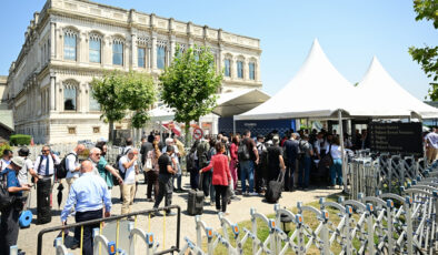 İstanbul müzakerelerine basın mensuplarından ağır ilgi