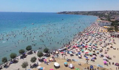 İstanbul Silivri Kumluk Plajı’nda Afrika sıcağı yoğunluğu