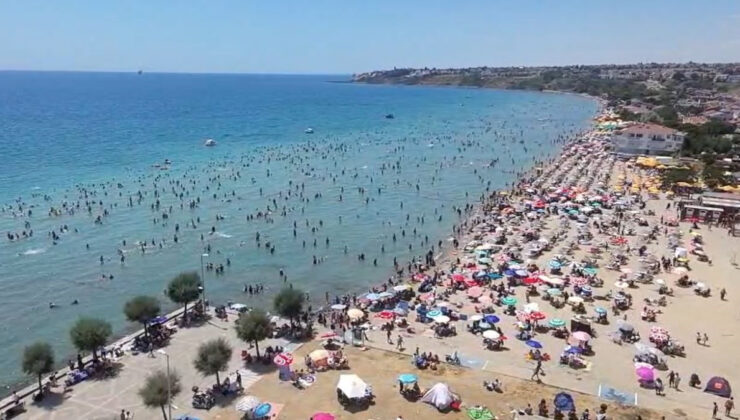 İstanbul Silivri Kumluk Plajı’nda Afrika sıcağı yoğunluğu