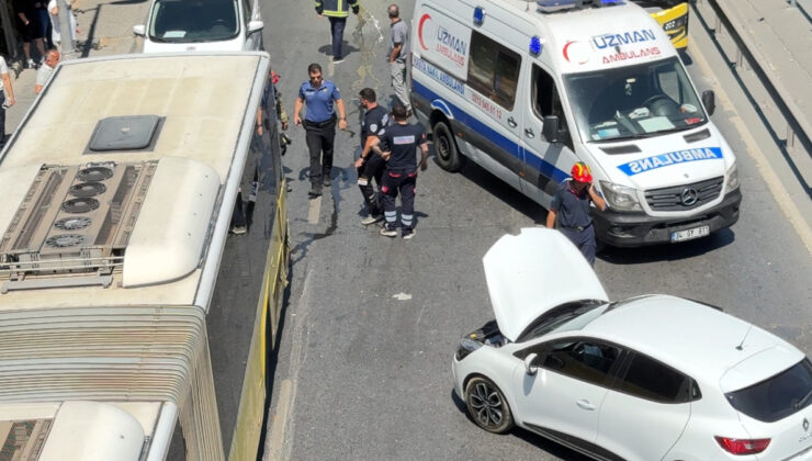 İstanbul’da araba İETT otobüsüne çarptı