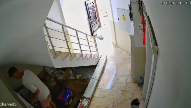 İstanbul’da beğendiği ayakkabıları poşete koyup kaçtı