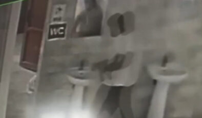 İstanbul’da cami şadırvanının musluklarını ayağı ile kırıp çaldı