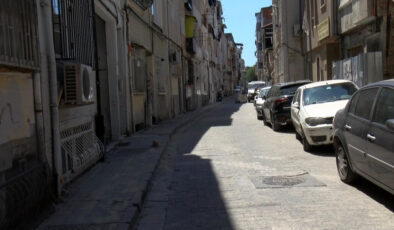 İstanbul’da iki bisikletin çalındığı anlar kamerada