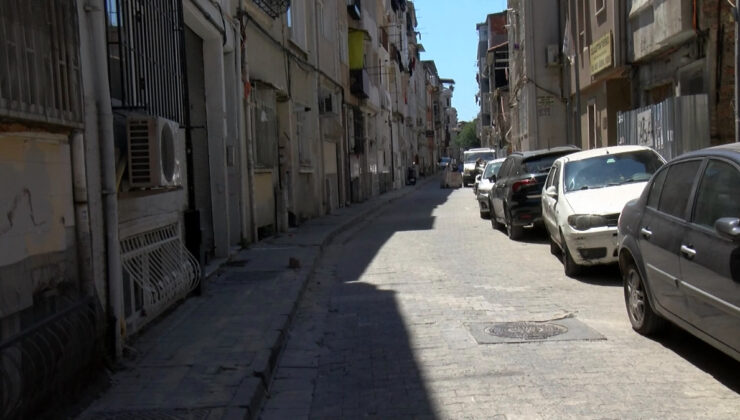 İstanbul’da iki bisikletin çalındığı anlar kamerada