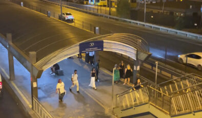 İstanbul’da metrobüs durağındaki itişmede yaralanan adam öldü