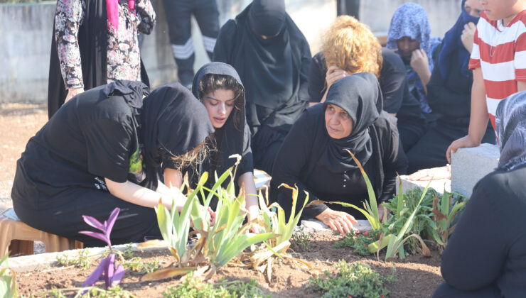 İstanbul’da öldürülen Ayşe Tokyaz’ın mezarı başında duygusal anlar yaşandı