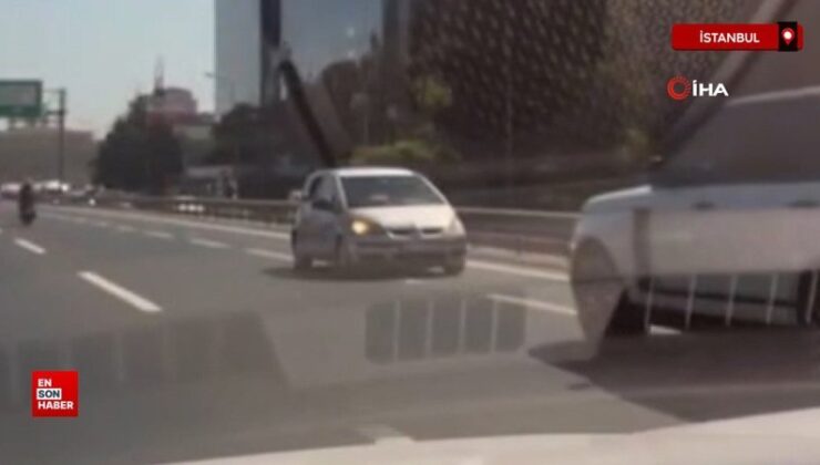 İstanbul’da trafikte aksi istikamette geri geri giden araç