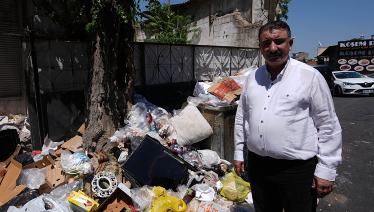 İzmir Konak’ta çöp yığınları
