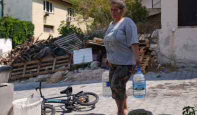 İzmir’de günlerdir suları kesik olan mahalle sakinleri isyan etti: Kalıcı tahlil bekliyorlar