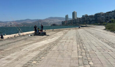 İzmir’de sıcak hava tesiri: Kordon boş kaldı