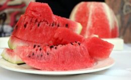 Karpuzun Tehlikeli Yüzü: Zehirlenmeye Sebep Oluyor…