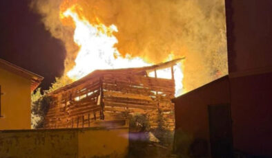 Kastamonu’da samanlıkta yangın paniği