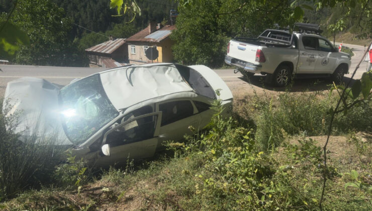 Kastamonu’da virajı alamayan araba şarampolde takla attı: 1 meyyit