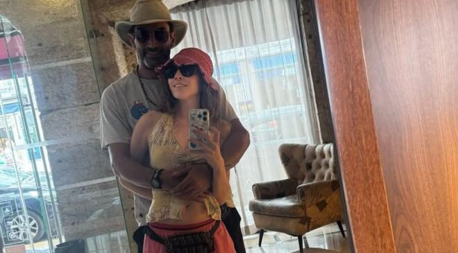 Kenan İmirzalıoğlu ve eşi Sinem Kobal tatilde! Verdikleri pozlar gündem oldu