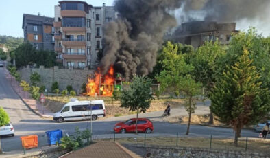 Kocaeli’de çocuk parkı küle döndü
