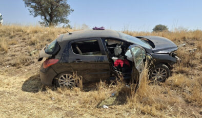 Konya’da denetimden çıkan araba ekin tarlasına savruldu: 4 yaralı