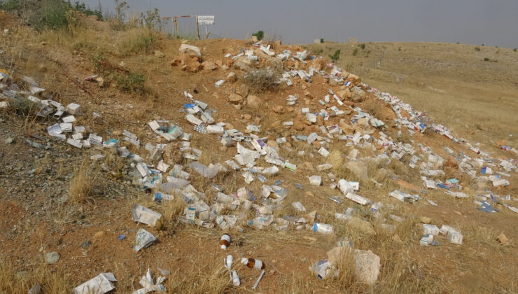 Konya’da yol kenarında çok sayıda kullanılmamış ilaç kutusu bulundu
