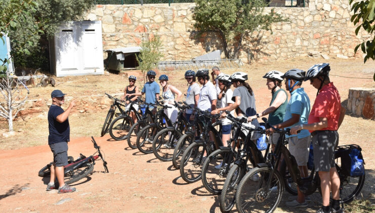Muğla Bodrum’a gelen yabancı turistler tabiatın tadını çıkardı