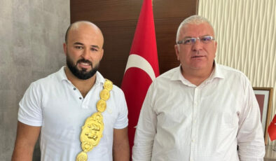 Orhan Okulu, altın kemerin ebedi sahibi olmak istiyor