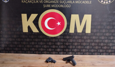 Sakarya’da düzmece dolar ve silah operasyonu