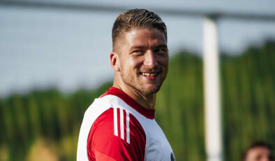 Semih Güler: Dünyanın en yeterli futbolcuları ile kendini kıyaslamak hoş oluyor