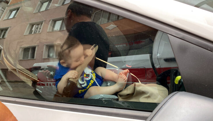 Tekirdağ’da 9 aylık bebek arabada mahsur kaldı
