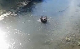 Tokat’ta traktör şambreli ile rafting