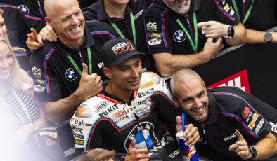 Toprak Razgatlıoğlu’ndan Macaristan’da tarihi zafer