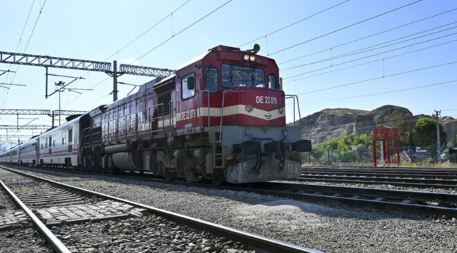 Türkiye’nin bölgesel demir yolu projesine 2,4 milyar euroluk yeşil finansman