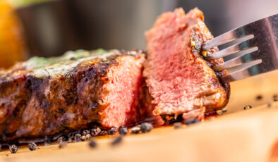 Yaz aylarında zehirlenme riskine karşı dikkat edilmesi gereken 5 besin