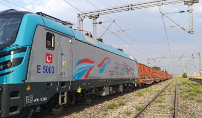Yerli ve ulusal lokomotif birinci seferini tamamladı: 617 ton yük taşıdı