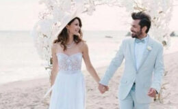 11. yıllarını kutladılar! Beren Saat ve Kenan Doğulu’dan romantik yıl dönümü paylaşımı