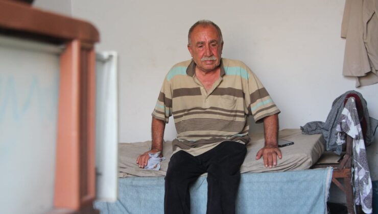 Adana’da birebir gün meskenini ve eşini kaybeden adam tek odalı meskende yaşamaya başladı