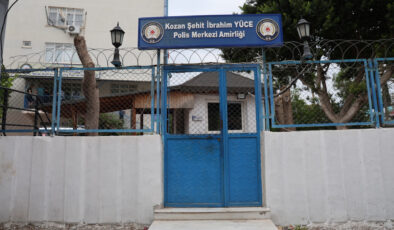 Adana’da çektiği krediyi dolandırıcılara göndermek üzereyken polis müdahale etti