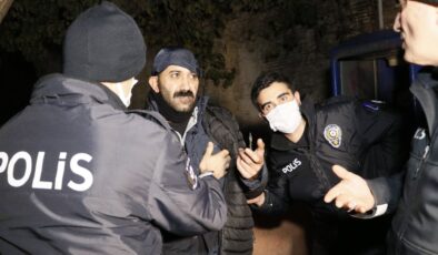 Adana’da cezaevinden firar eden adam yüzünü bıçakladığı bayana ileti attı